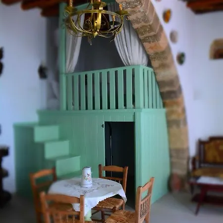 Дом отдыха The Priest's Traditional House