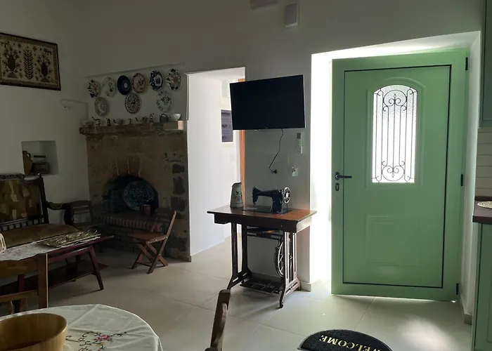 The Priest's Traditional House * Kalithies