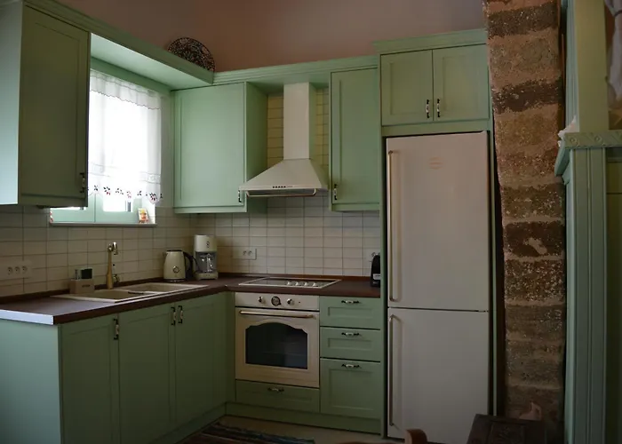 بيت للعطل The Priest's Traditional House *